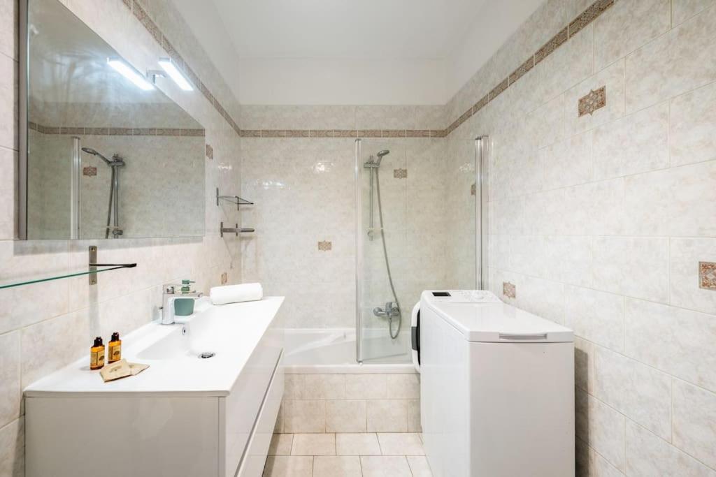 מנטון La Villa Julia - Calme - Spacieux - Parking Prive - Climatisation מראה חיצוני תמונה